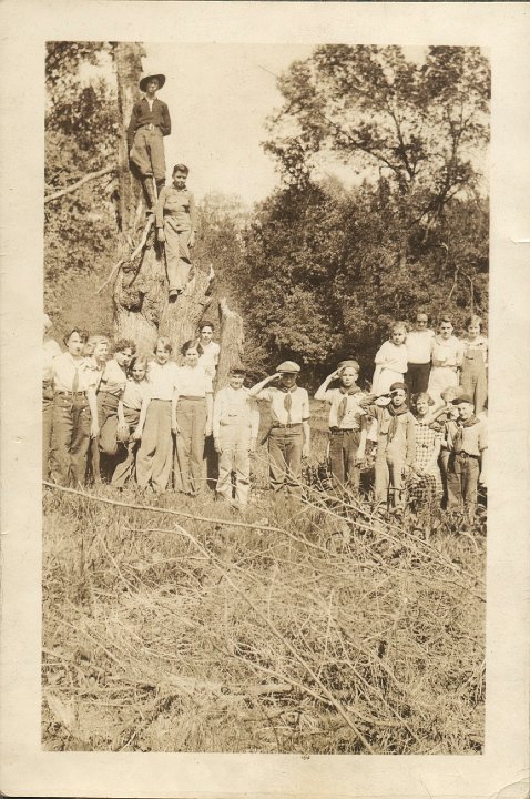 0061.jpg - Olds School outing; Wanda Brown front center; boy scouts.  1928c