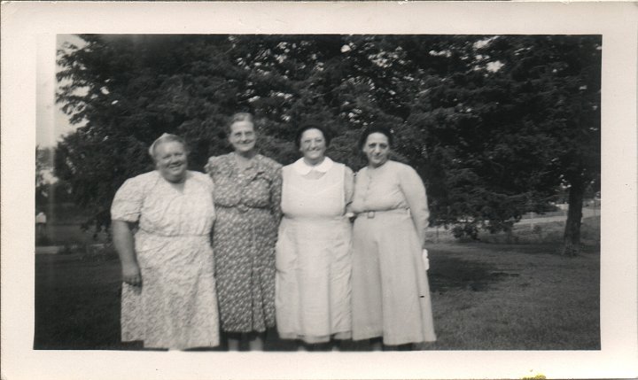 0117.jpg - Velma [Edgar's wife] Swartzendruber, Alta Gingerich, Eliza Ross, Katie Reschly  1948c