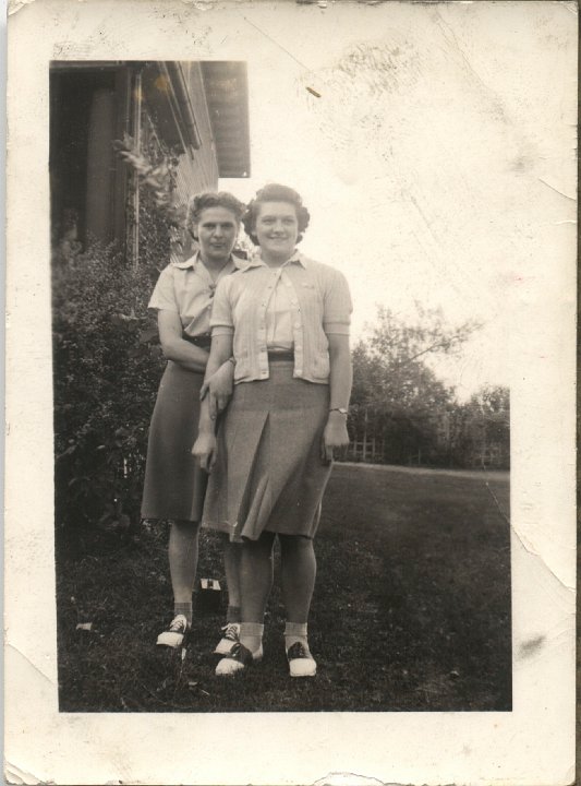 0119.jpg - Millie Jacoby & Millie O from Chicago  1943c