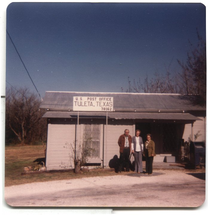 0173.jpg - Tuleta, Texas Post Office  78162  Freeman & Bertha Gingerich, Edna Roth  1970c