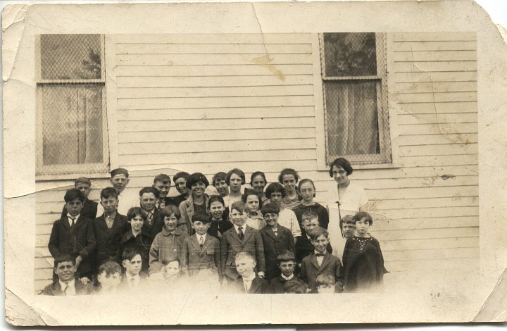 0178.jpg - Eicher School   1928  Noble, IA