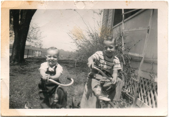 0215.jpg - Fred & Larry Roth on tricycles.  1950c