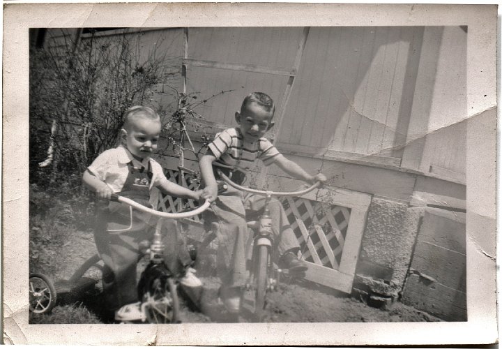 0235.jpg - Fred & Larry Roth on trikes.