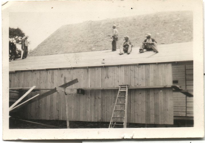 0316.jpg - unknown:  barn building