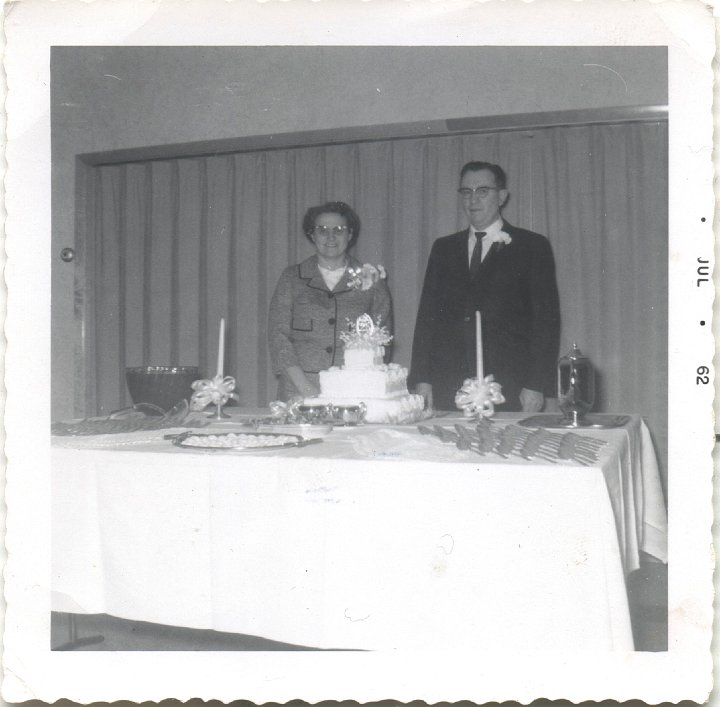 0443.jpg - Ivan & Elsie Yoder Anniversary 1962