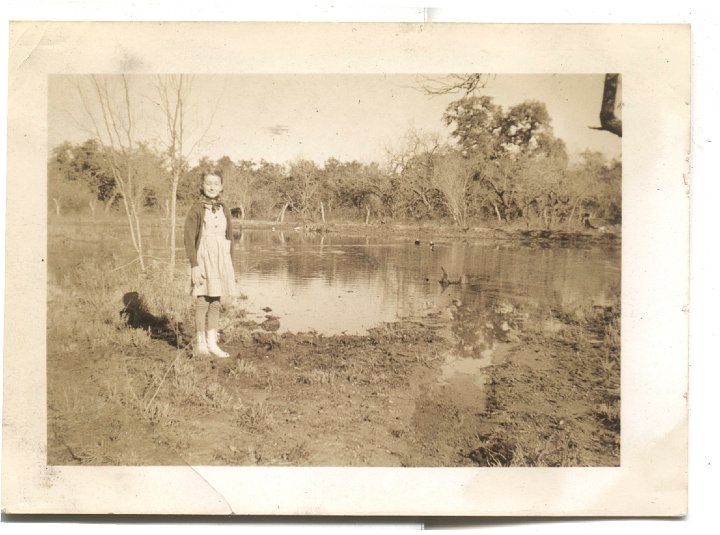 0453.jpg - Treva Bontrager--Uncle George's duck pond.  Trip to Texas. 1940-41