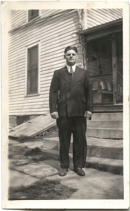 0469.jpg - Russell Kraybill 1939