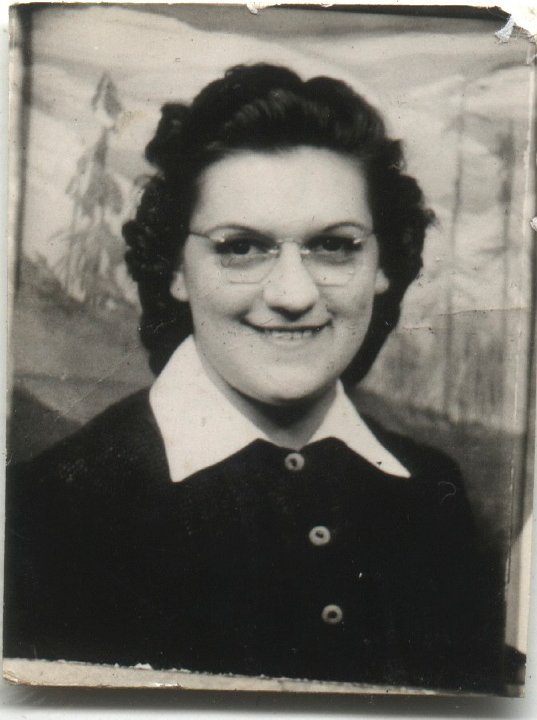 0498.jpg - Mildred O.  1940