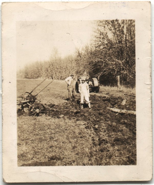 0576.jpg - tractor & plow.  1935c