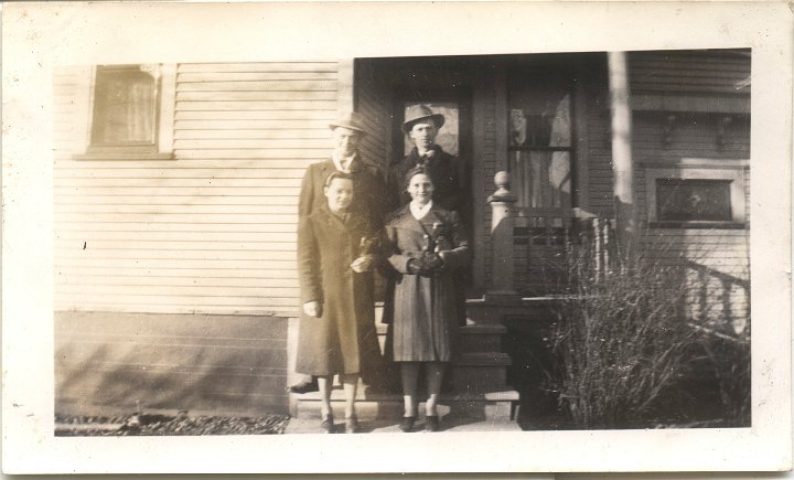 0607.jpg - Edna Reschly, unknown others 1943c