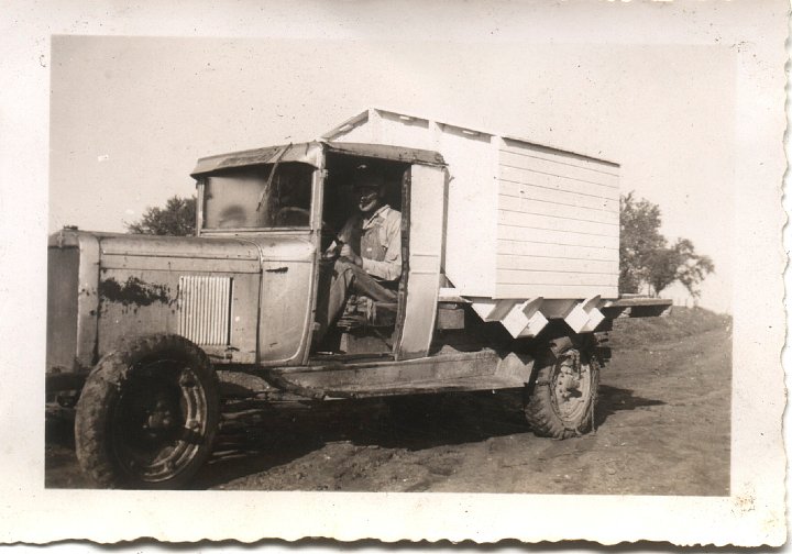 0613.jpg - Truck.  Ray Roth  1944c