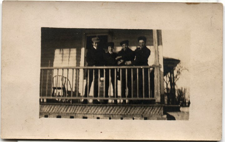 0788.jpg - 4 unknown young men.  1915c