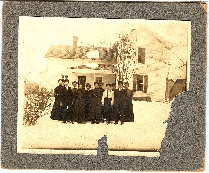 0840A.jpg - unknown group, 1912c