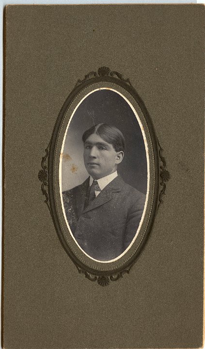 0841A.jpg - unknown man  1913c