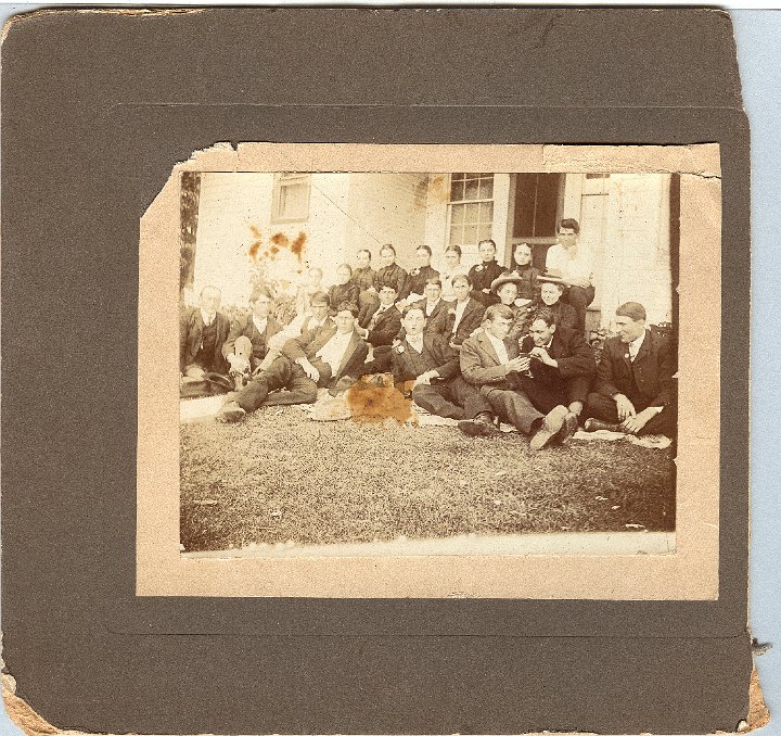 0842A.jpg - 'Bunch in Johnson' [County, IA]  1905c