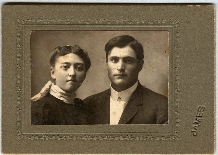 0846A.jpg - unknown couple  1909c