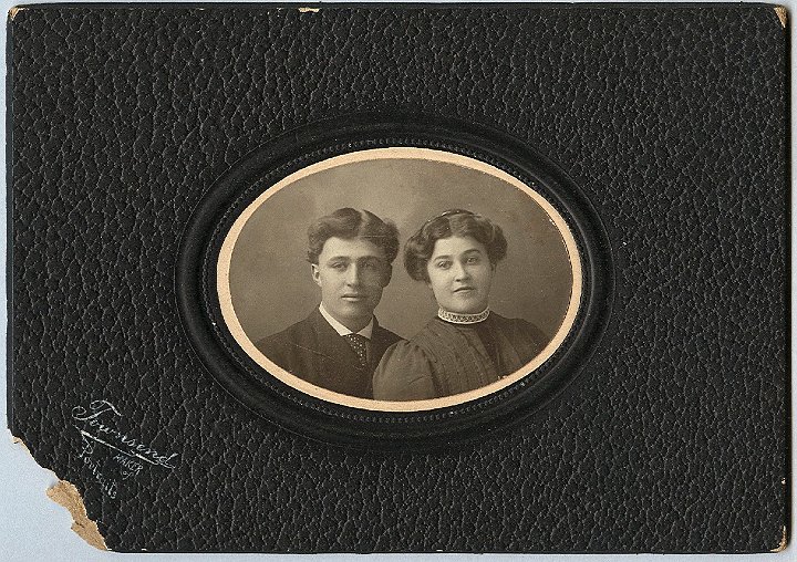 0848A.jpg - unknown couple  1904c