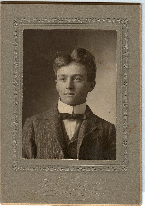 0849A.jpg - unknown man, Wellman, IA  1904c