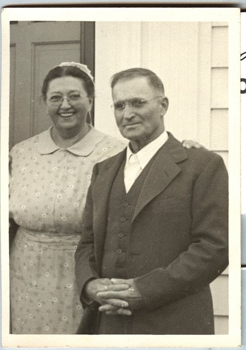 0897.jpg - Mr. & Mrs. John Martin, 1940c