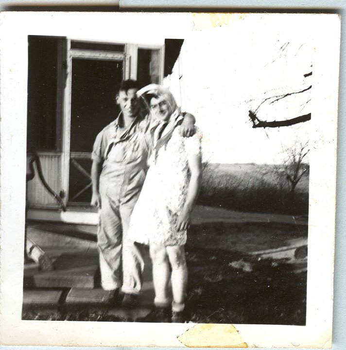 0911.jpg - Ray & Glenn Roth 1943c    note:  cross reference with #0333