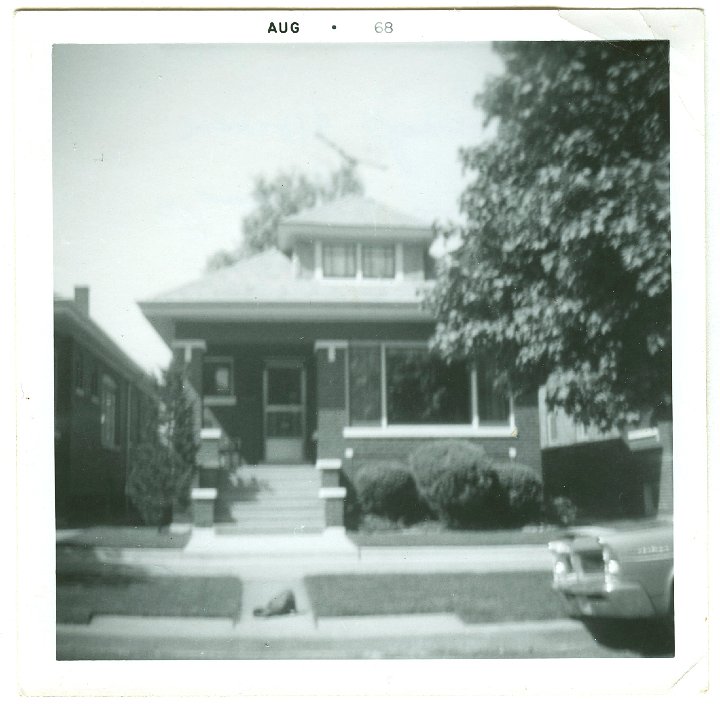 1005.jpg - Home of Ralph & Betty King, Chicago IL  1968   388? Halstad St