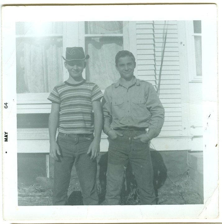 1040.jpg - Jim & Steve Decker, grandchildren of Earl & Mary Swartzendruber, from De Ridder, LA  1964