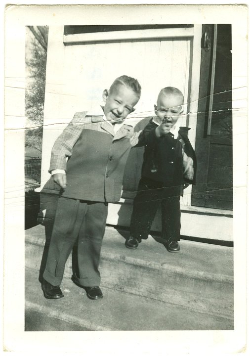 1050.jpg - Fred & Larry Roth  1950