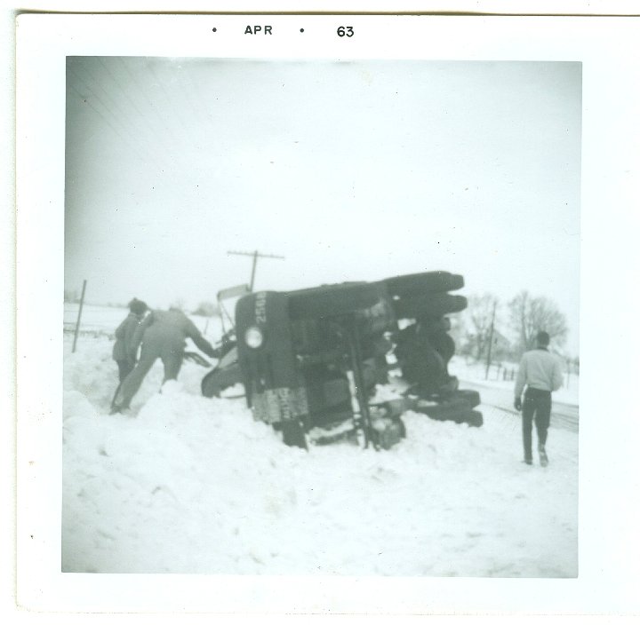 1132.jpg - Semi Truck wreck on Hwy 218.  1963