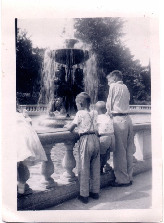 1502.jpg - Alice Kauffman, Fred, Larry Roth, & Robert Kauffman  1951c