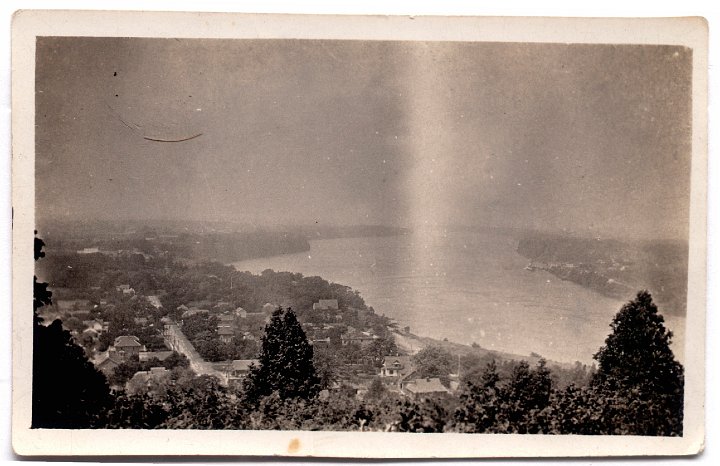 1537.jpg - unknown place;1944c