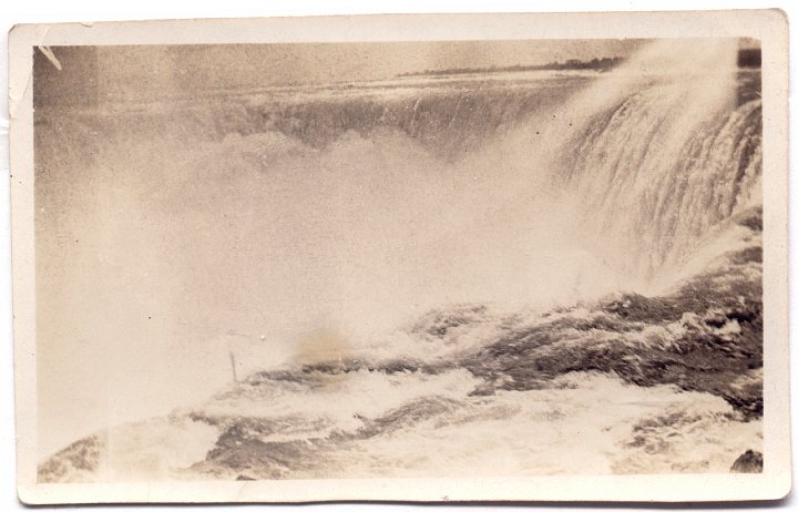 1565.jpg - Niagra Falls, NY  1946c