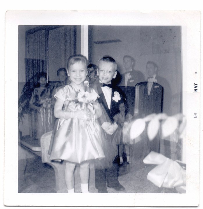 1667.jpg - Wedding of Edward & Doris Reschly.  Jan 18, 1964