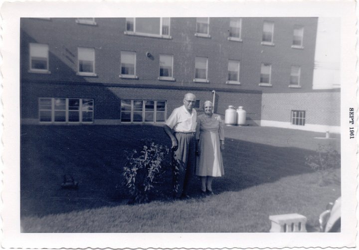 1681.jpg - Daniel S. & Nancy Gerber Erb  1961