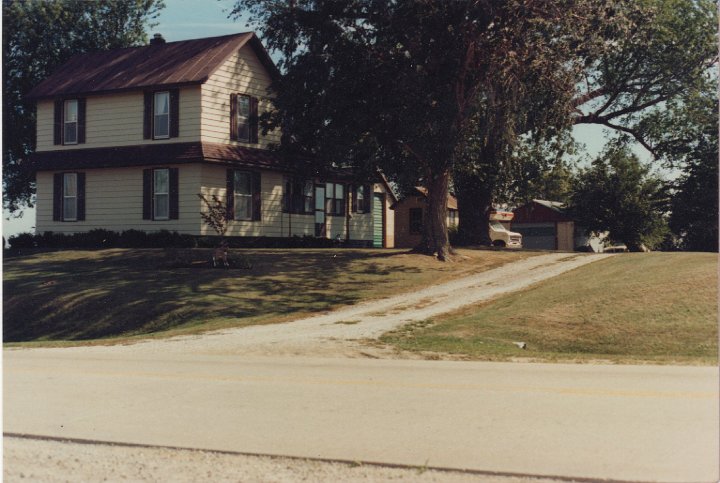 1973.jpg - House Wm Reschlys Lived in