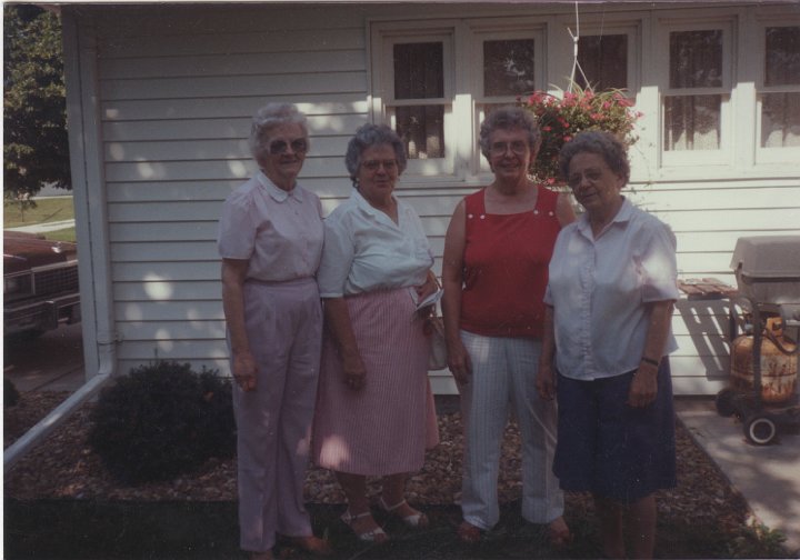 1995.jpg - Edna Roth & Friends