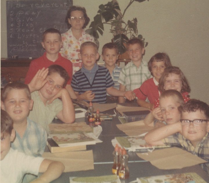 2031.jpg - Edna Roth 's Bible school class