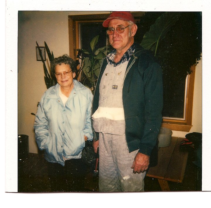 1395.jpg - Ray & Edna Roth