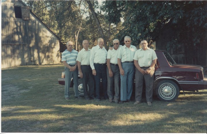 1846.jpg - Gerig Cousins in Oregon.  Ben & Lizzie Roth's Sons & ????