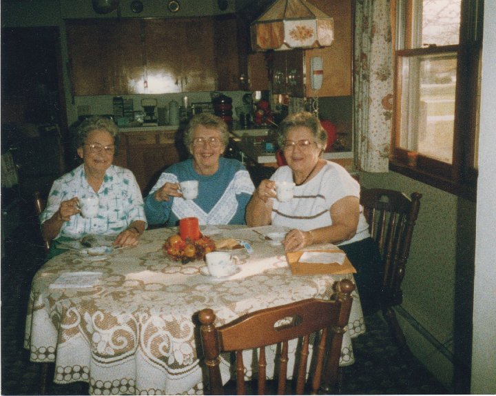 1996.jpg - Edna Roth,  Mary Kay Gerig, ???