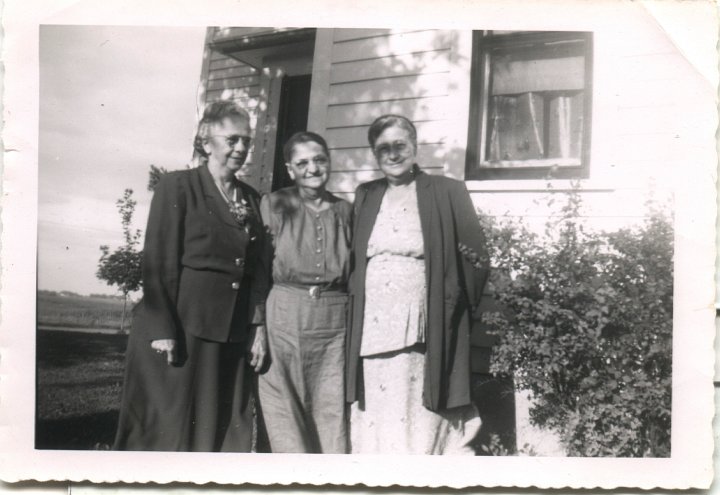 0382.jpg - Ruth Shrock, Katie Reschly, Alta Gingerich  1955c