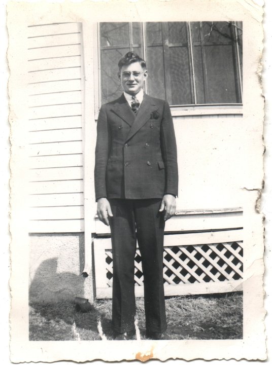 0616.jpg - Ray Roth  1944c