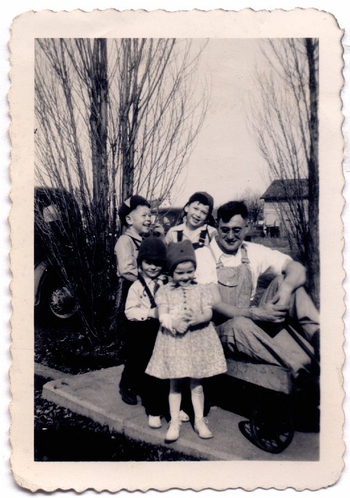 1579.jpg - Edward, Richard, Louise, Gary Reschly, Ray Roth.  1945c