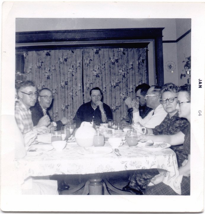 1675.jpg - Reschly gathering at Edna Roth's House.  1964.  Irene Pankoke, Ray Roth, ???, Ralph Reschly, Elgin Pankoke, Harold & Lollabelle Reschly, Irene Reschly.