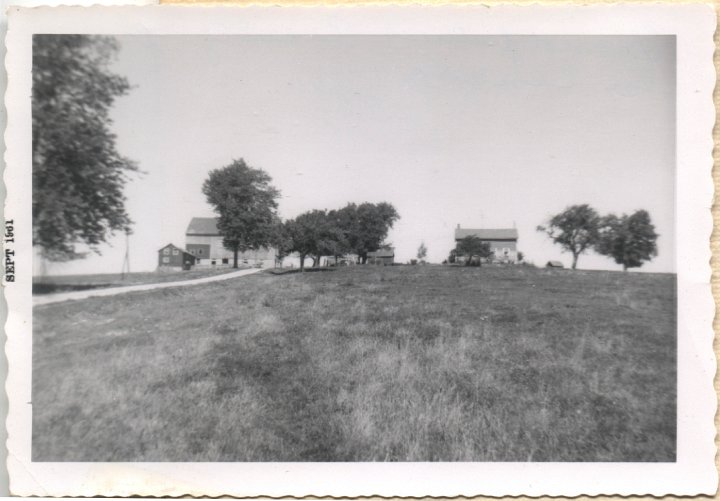 0153.jpg - Joseph & Anna Schweitzer Reschly homeplace in Canada.  1858c  Pictures taken in 1970s.  Joseph Reschly was born.