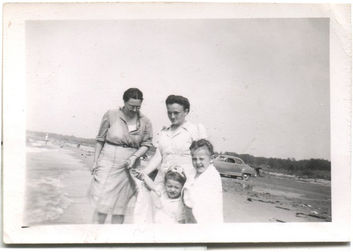 0241.jpg - Ruth Kaufman, Irene, Louise & Joanne Reschly at Lake Michigan.  1946c