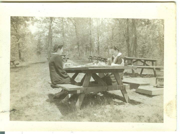 1253.jpg - Aldine Eichelberger & Edna Reschly  1942c