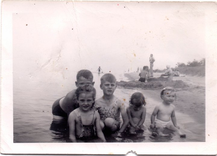 1520.jpg - Joanne Reschly & Alice Kauffman in Lake Huron. 1947