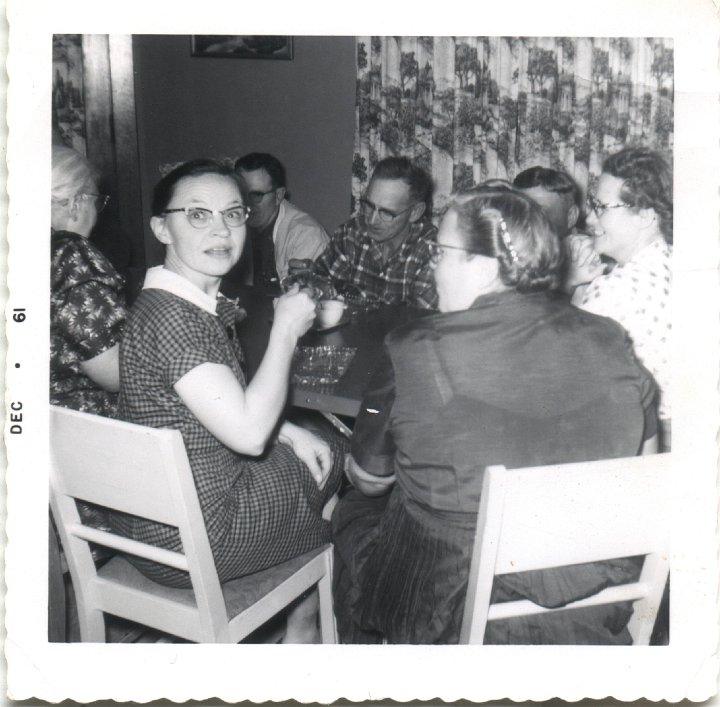 0434.jpg - Mary Swartzendruber, Wilma Roth, Helen Beachy,  Earl Swartzendruber, Ivan Yoder, Elsie Yoder. 1961