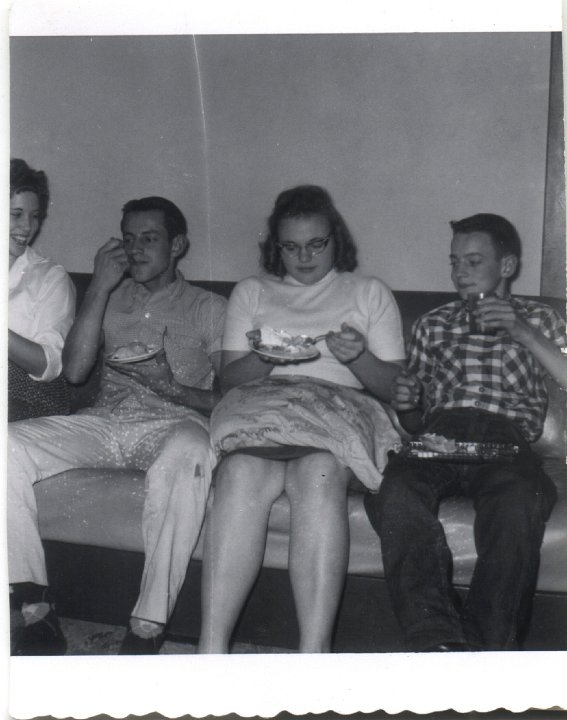 0435.jpg - Sandy Yoder, Fred Roth, Becky Roth, Larry Roth 1959c.