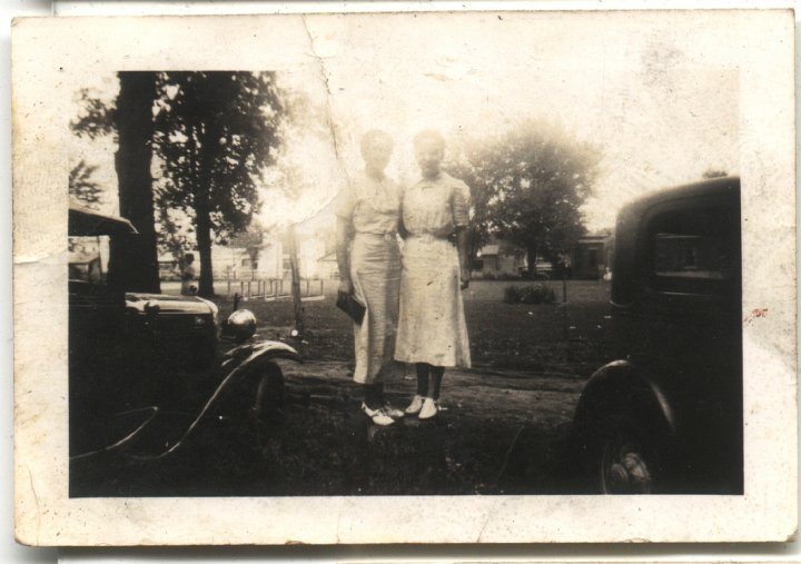 0516.jpg - Marjorie Yoder and Edna Roth.  1943c